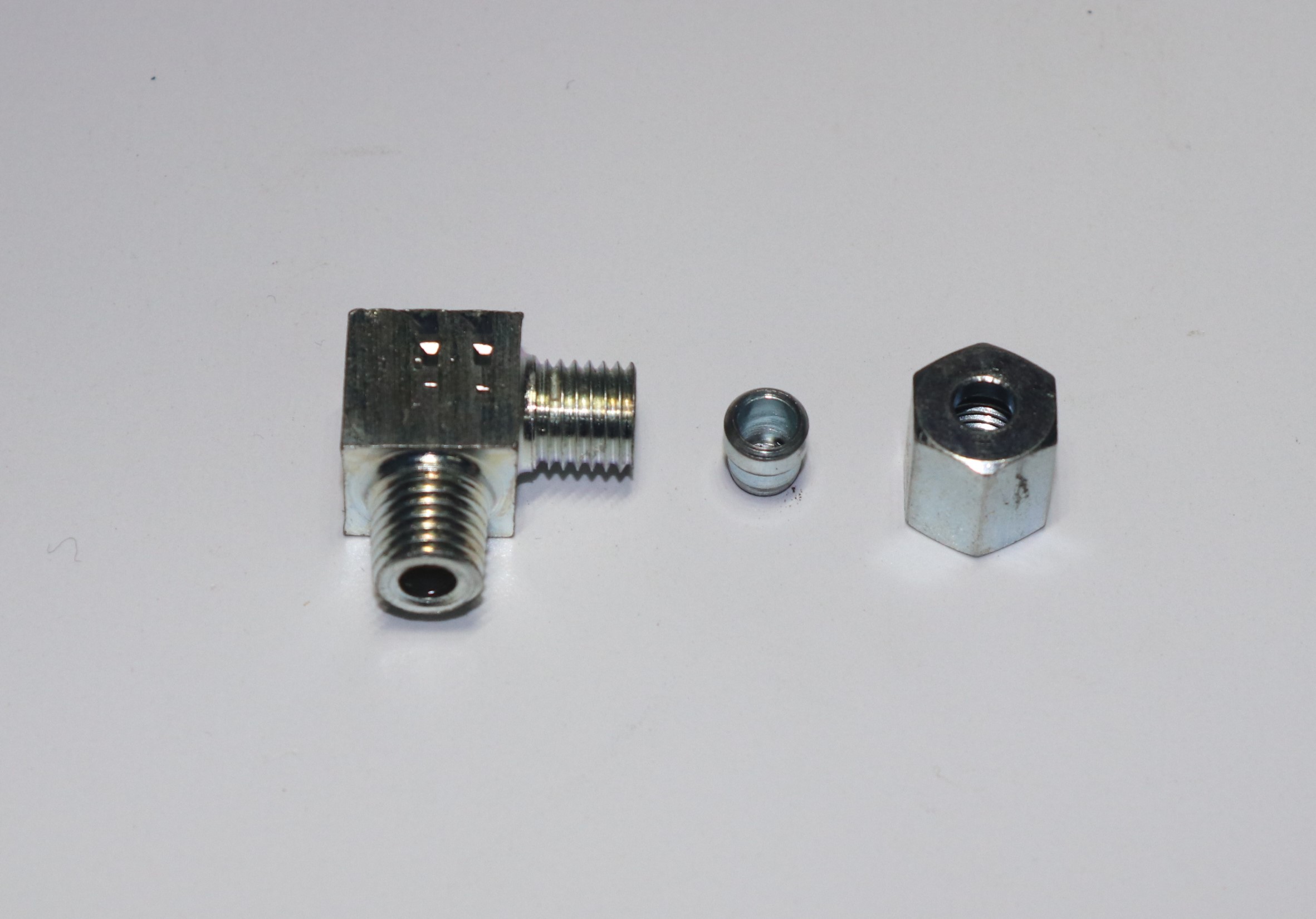 METAL YÜKSÜK SIKMALI DİRSEK REKOR